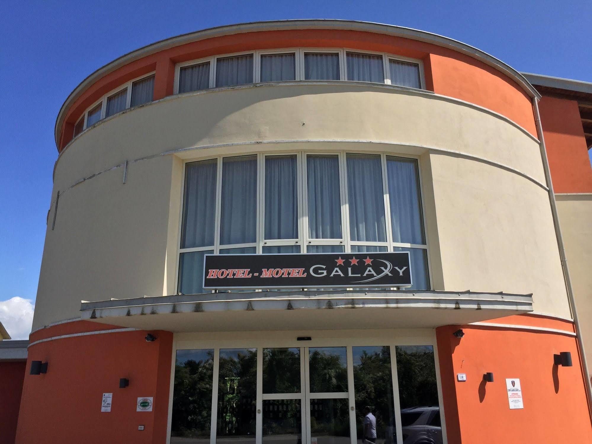 Hotel Motel Galaxy レッジョ・エミリア エクステリア 写真
